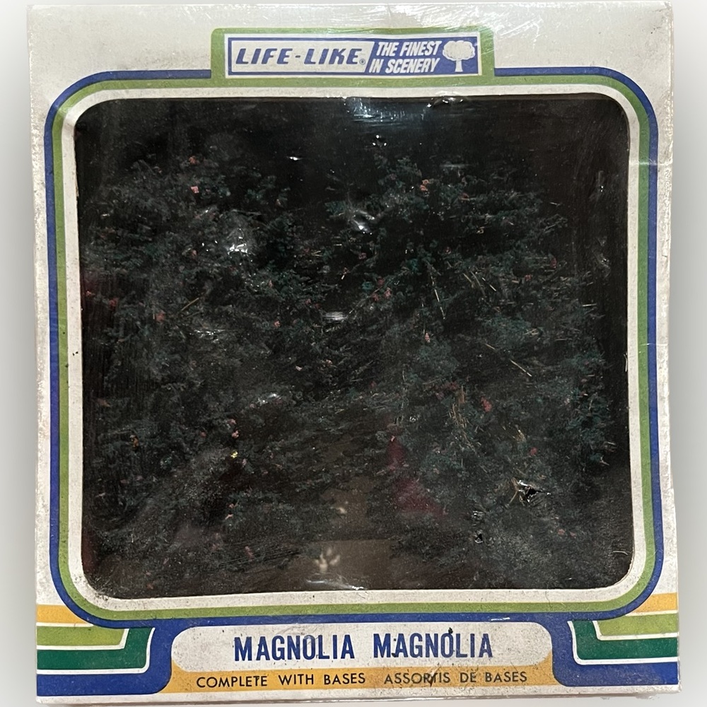 🎈2/$20 - Life-Like “Magnolia” Giant Trees. No 1016 - Model Railway Accessories